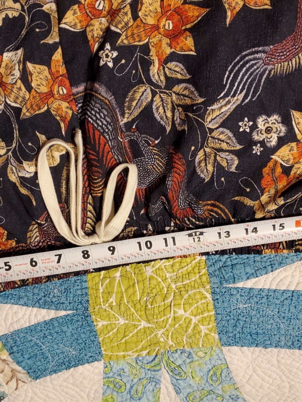 #210 Mens shorts - Picture 2 of 2
